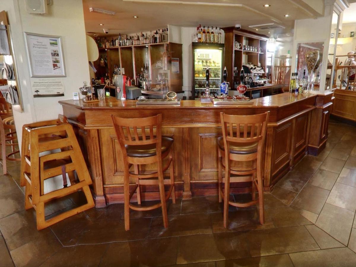 The Railway Inn Galmpton Exterior photo